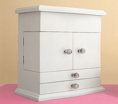 Medium Abigail Jewelry Box