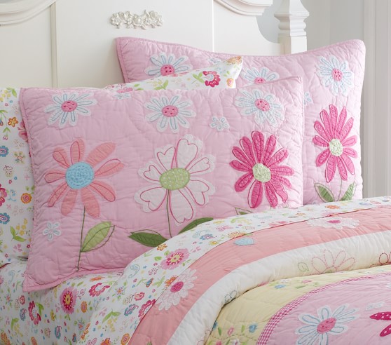Daisy Garden Quilt | Pottery Barn Kids