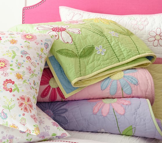 Daisy Garden Quilt | Pottery Barn Kids